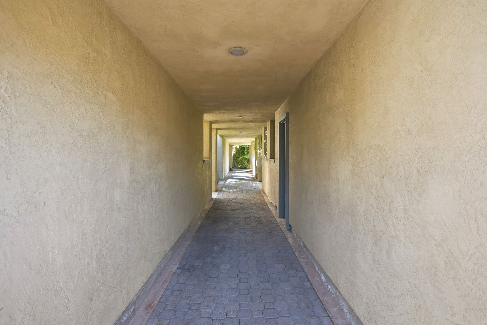 085_F8_9368 Oakwilde Ave