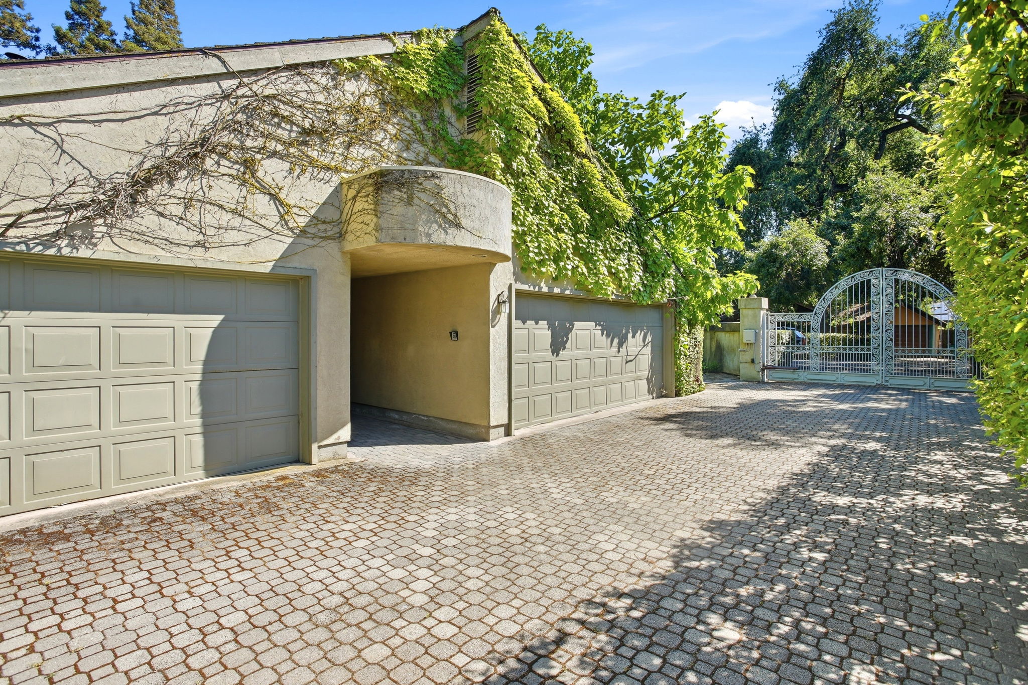 086_F8_9368 Oakwilde Ave