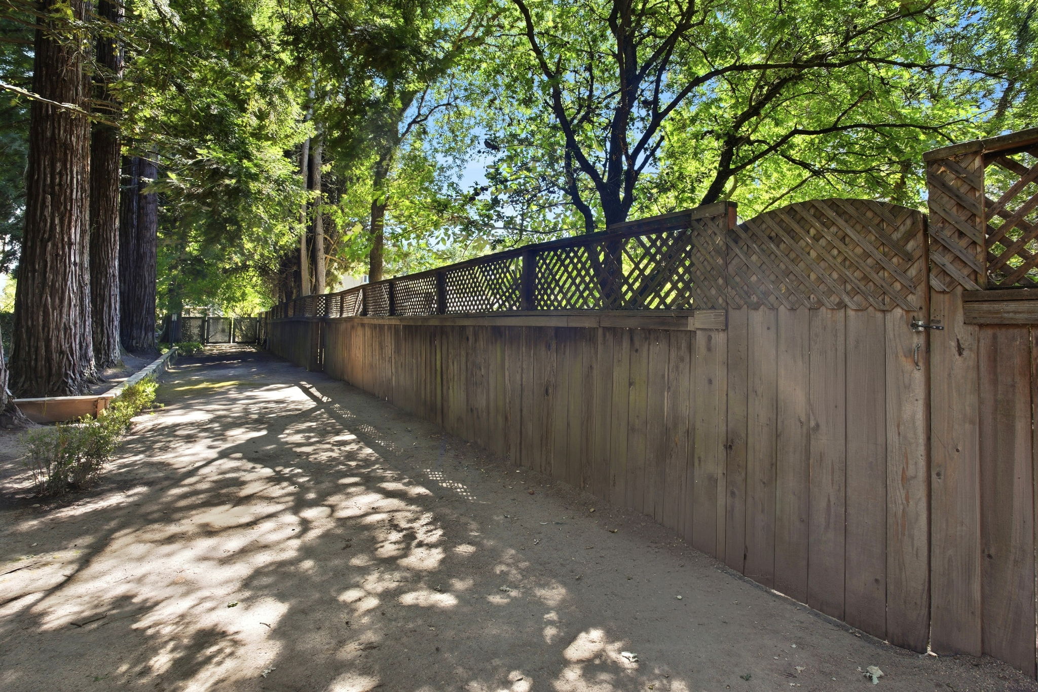 087_F8_9368 Oakwilde Ave