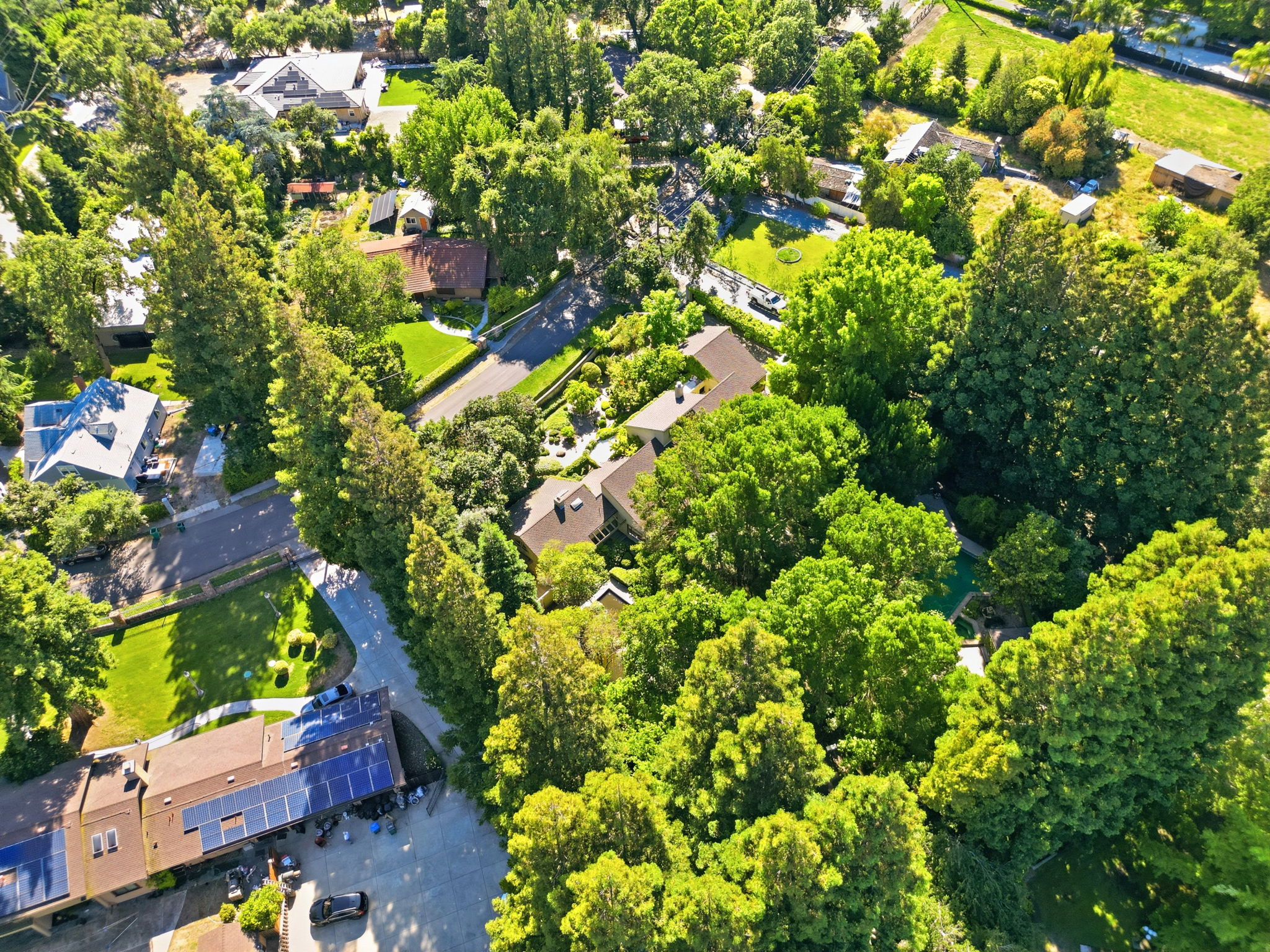 018_F8_AERIAL_9368 Oakwilde Ave