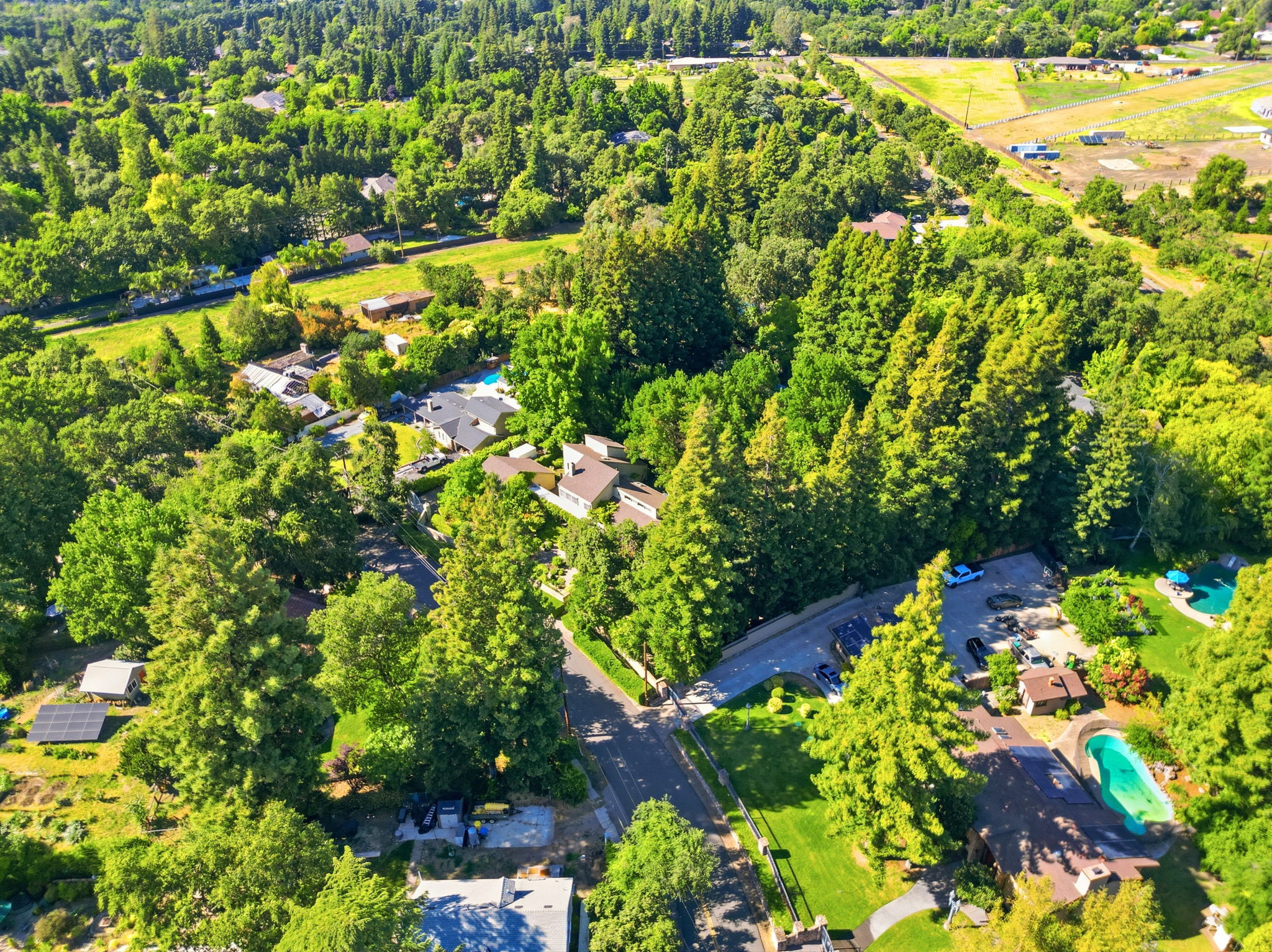 023_F8_AERIAL_9368 Oakwilde Ave