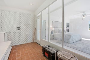 050_F8_9368 Oakwilde Ave