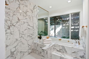 055_F8_9368 Oakwilde Ave