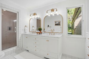 057_F8_9368 Oakwilde Ave