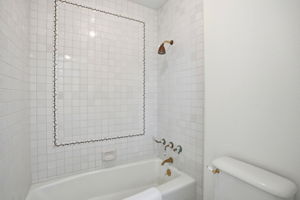062_F8_9368 Oakwilde Ave