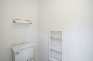 063_F8_9368 Oakwilde Ave
