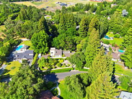 002_F8_AERIAL_9368 Oakwilde Ave
