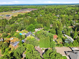 007_F8_AERIAL_9368 Oakwilde Ave