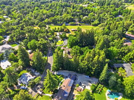 021_F8_AERIAL_9368 Oakwilde Ave
