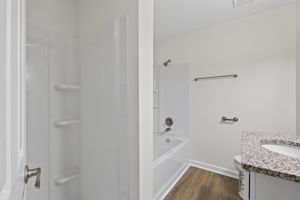  Photo 31