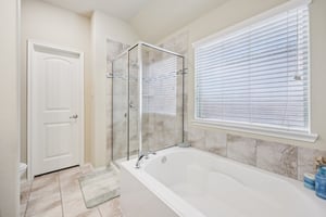 Lake Cypress Ln-S0407-029.jpg