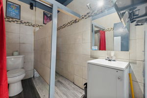  Photo 0