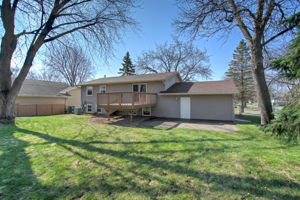  937 Oriole Dr, Apple Valley, MN 55124, US Photo 27