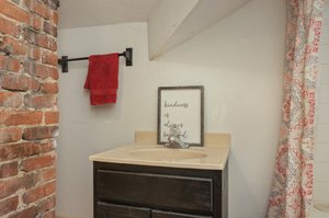  Photo 40