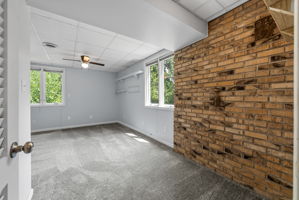  Photo 40