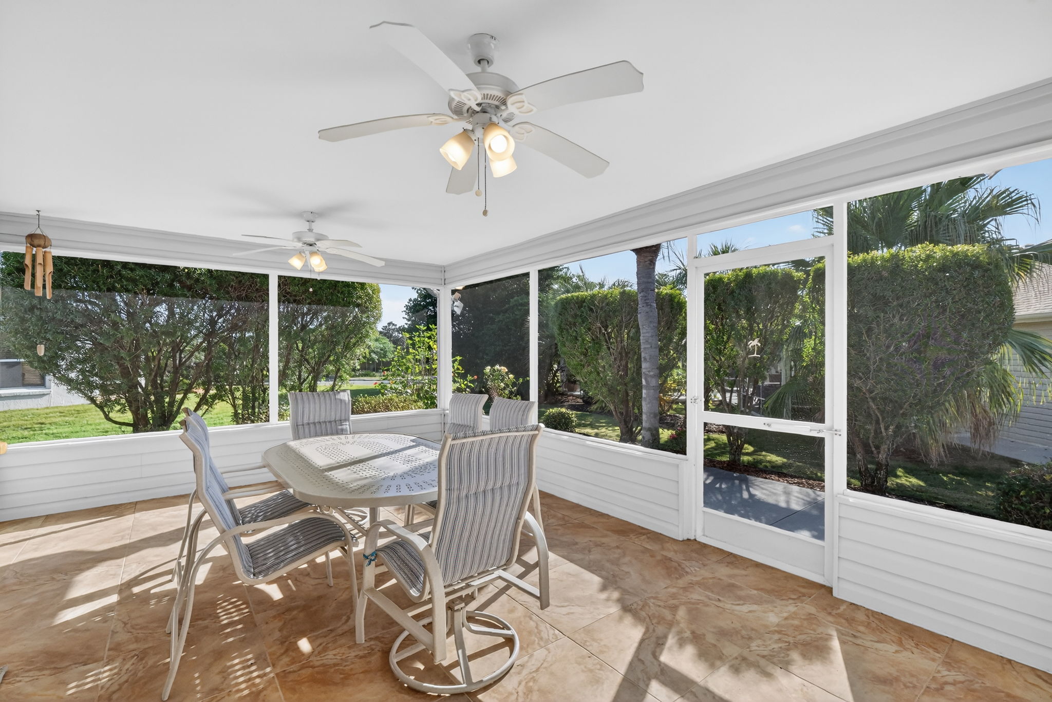 Lanai with Privacy Landscaping