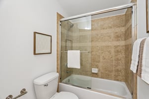 NW 51st St-S1006-030.jpg