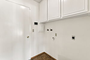 043_F8_938 Springfield Dr