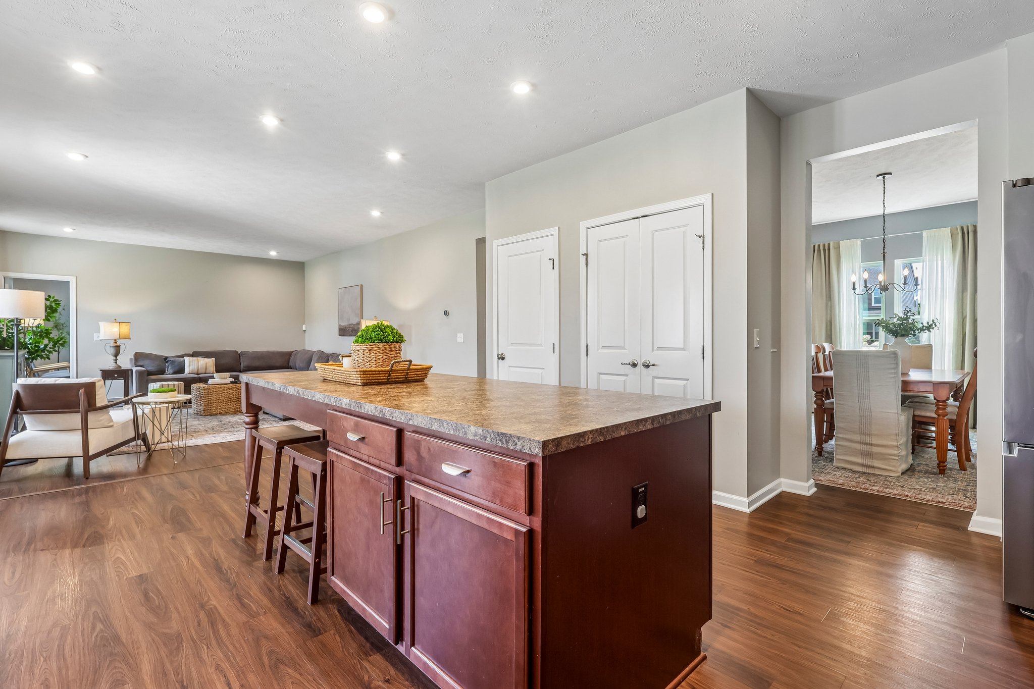 Winfield Ln-S2307-012.jpg