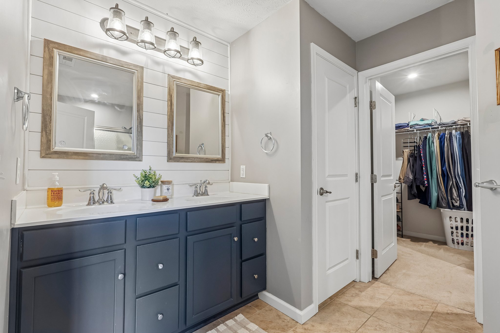 Winfield Ln-S2307-034.jpg