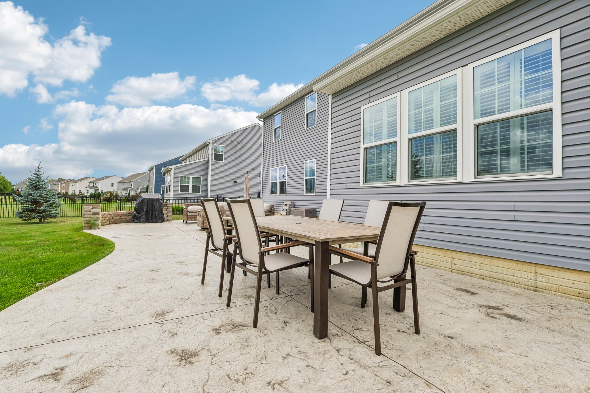 Winfield Ln-S2307-053.jpg
