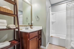 Winfield Ln-S2307-027.jpg
