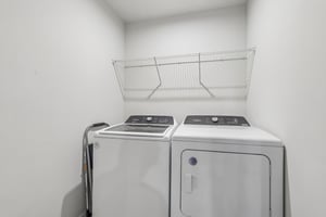 Winfield Ln-S2307-036.jpg