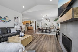 Blanca St-S2508-010.jpg
