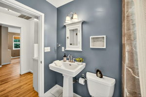  Photo 41