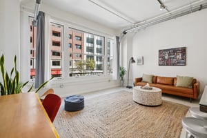 S Broadway-S1209-007.jpg