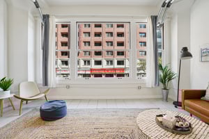 S Broadway-S1209-014.jpg