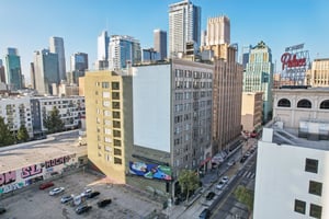 S Broadway-S1509-009.jpg