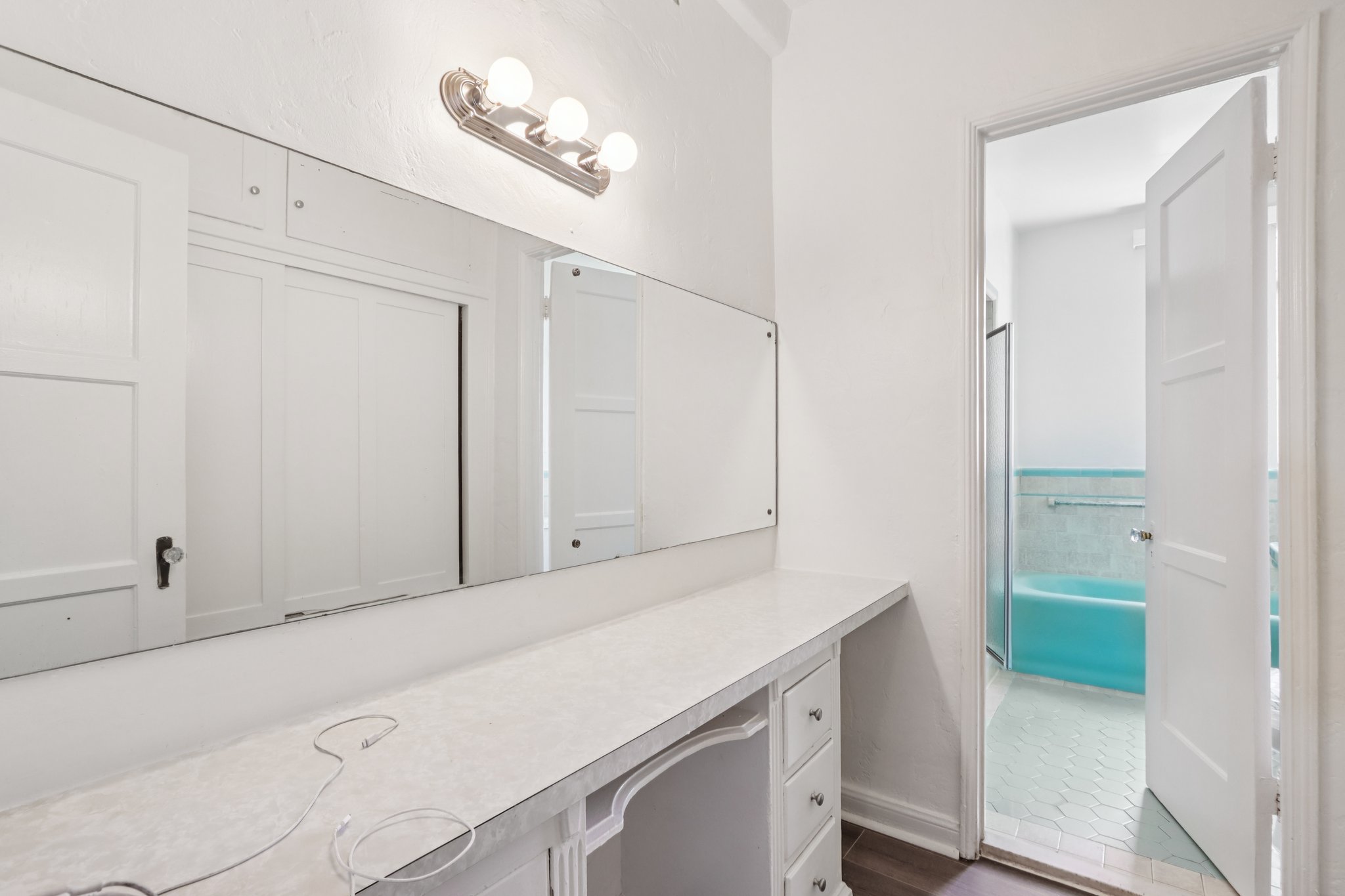 939 Serrano Ave Unit 601-1706-008.jpg