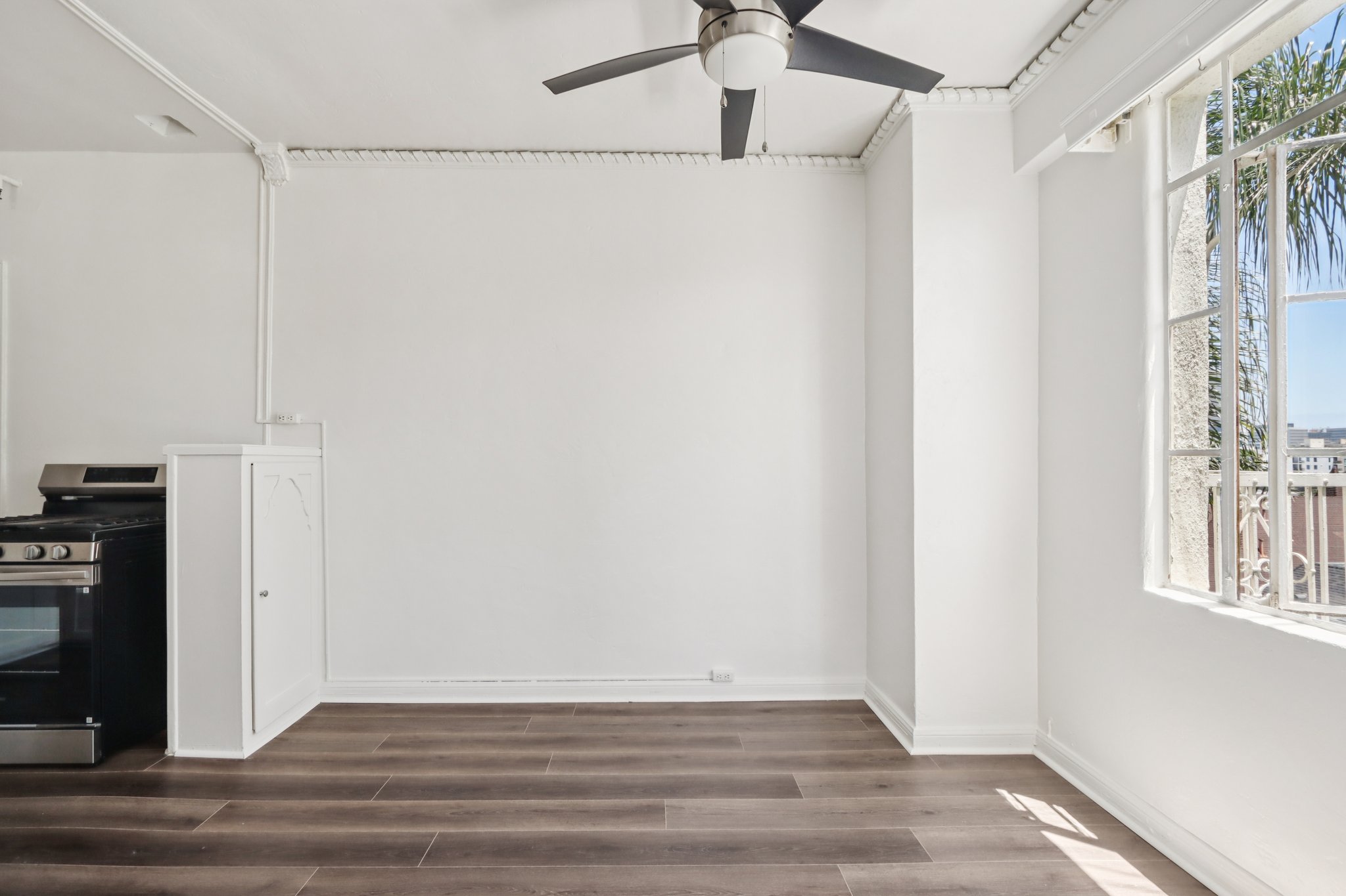 939 Serrano Ave Unit 601-1706-010.jpg