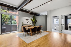939 W Huron St 201_008