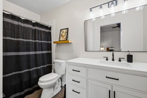 939 W Huron St 201_014