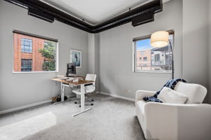 939 W Huron St 201_015