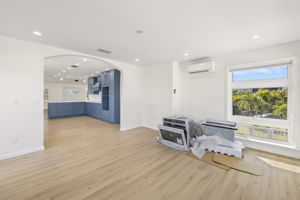 Dining Area (2)