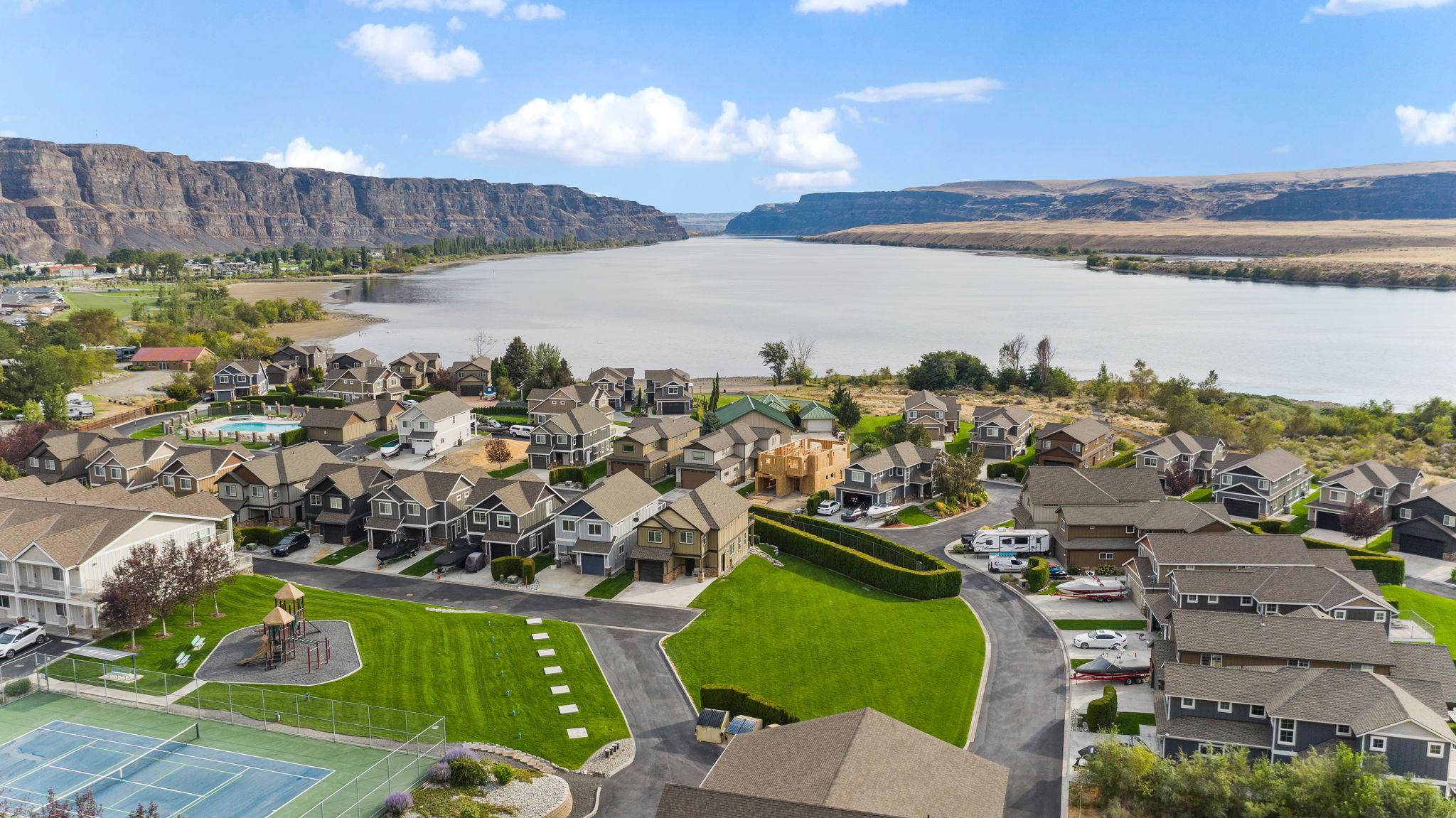 9398 Entiat Ln NW, Quincy, WA 98848