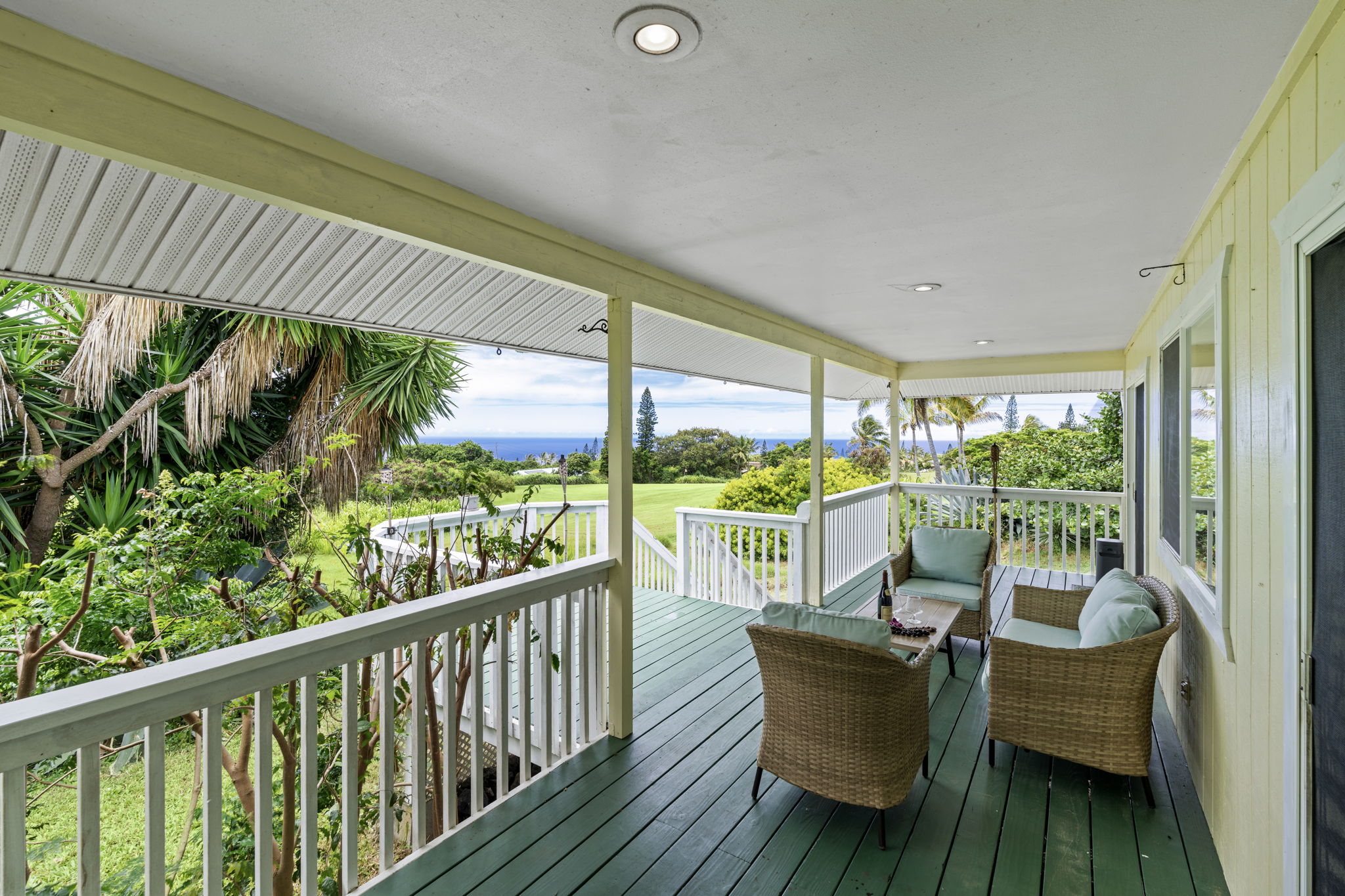 Lanai 2