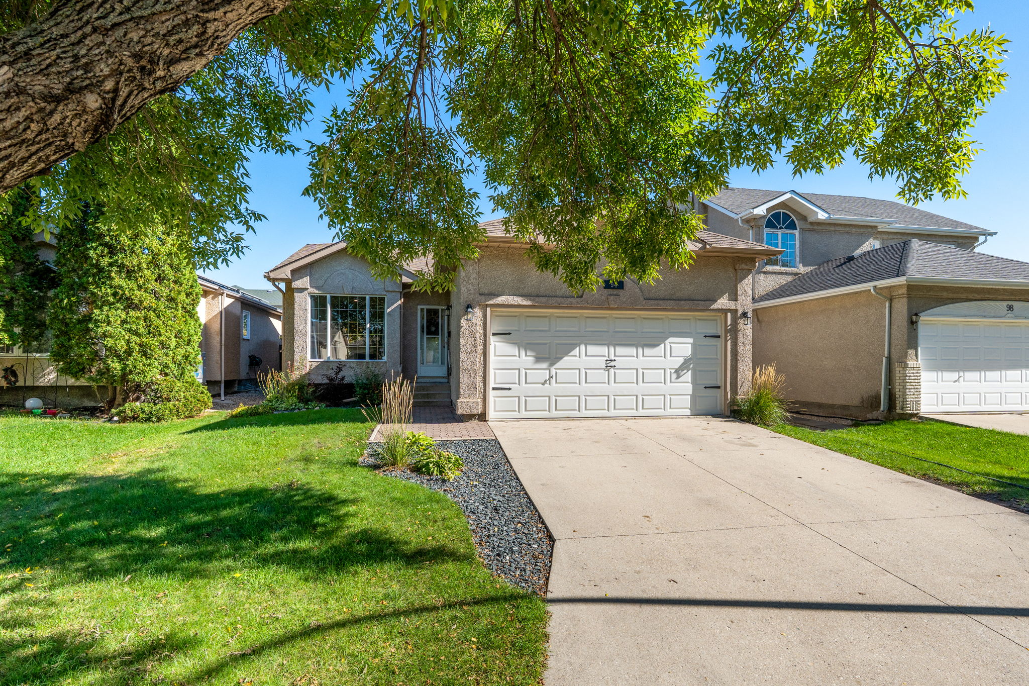 94 Branson Crescent - Exterior-2
