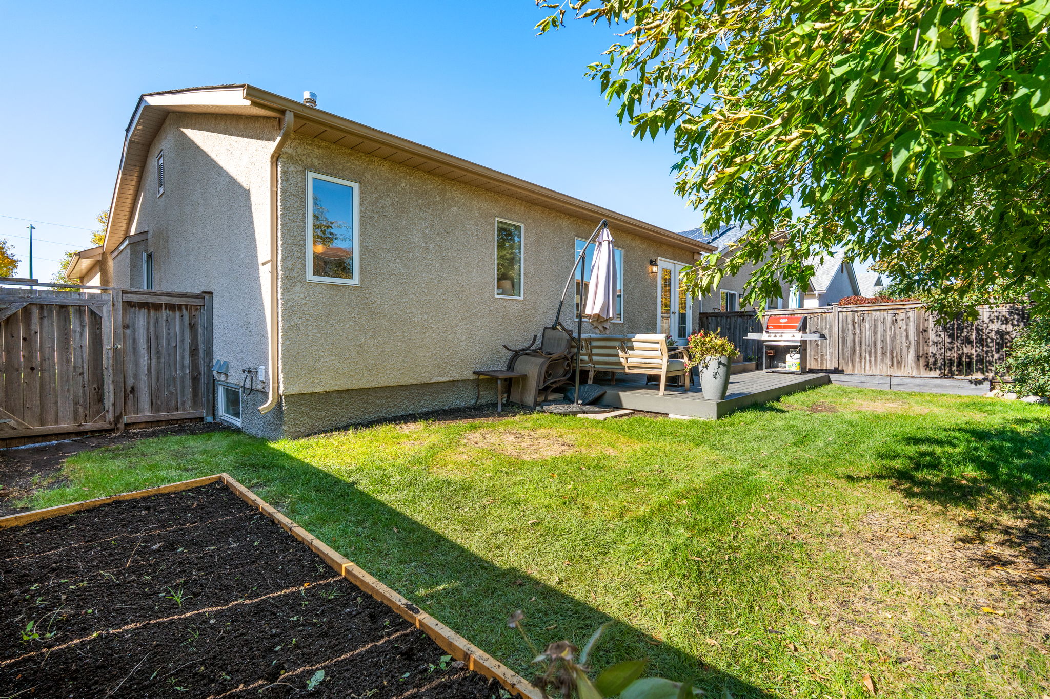 94 Branson Crescent - Exterior-4