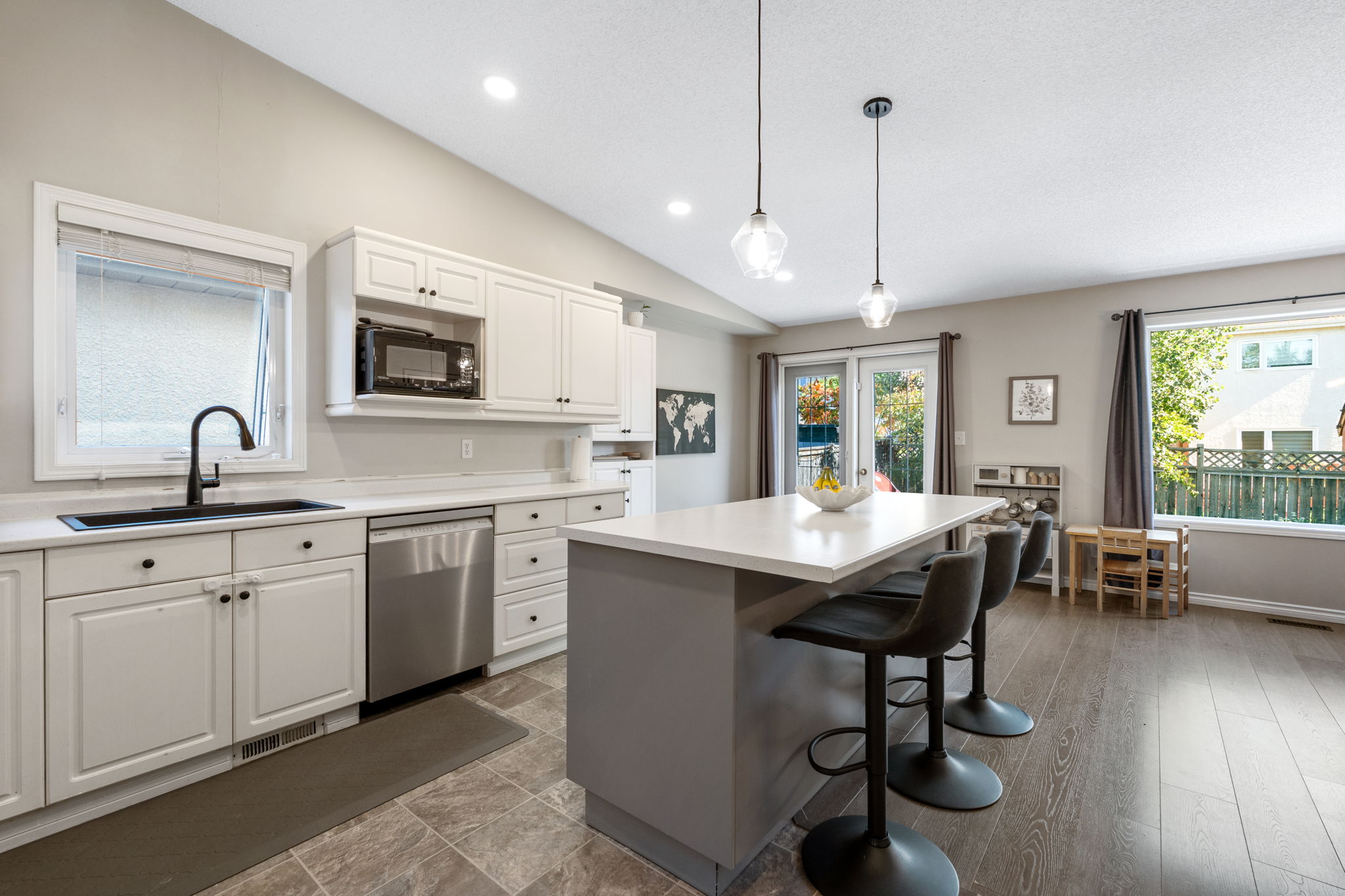 94 Branson Crescent - Interior-7
