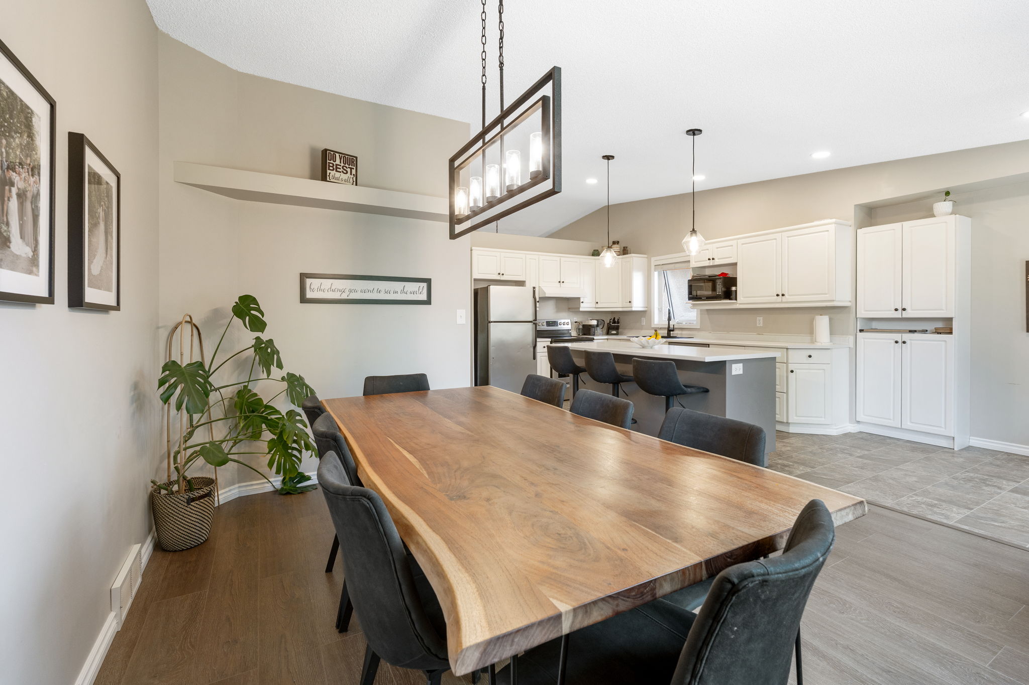 94 Branson Crescent - Interior-12