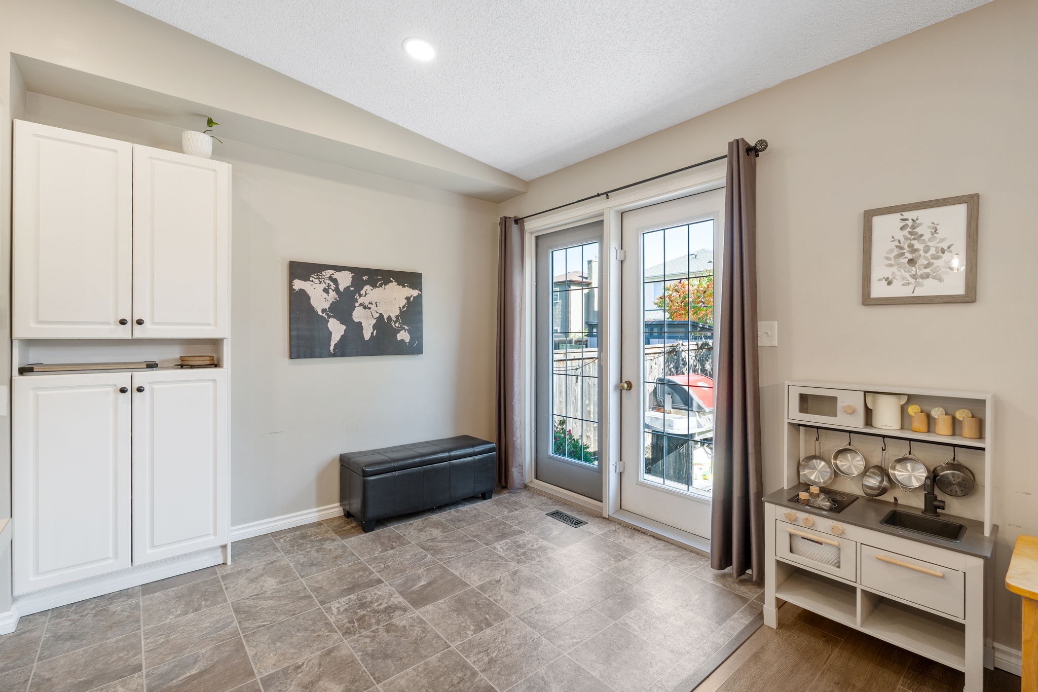 94 Branson Crescent - Interior-13