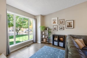 94 Branson Crescent - Interior-6