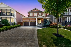 94 Destino Crescent_101 day to dusk.jpeg