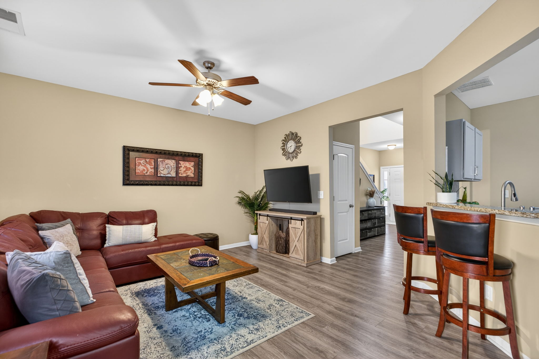 mppmedia94hillcrestcir06