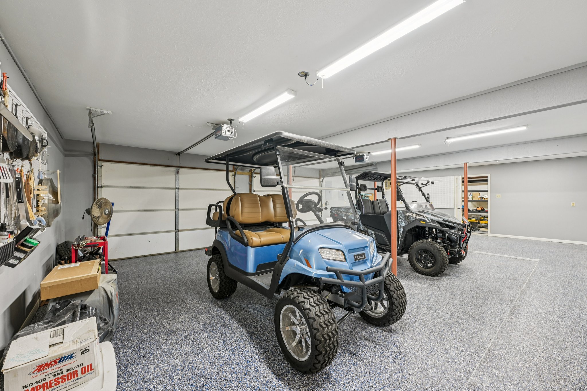 Lakeview Dr-S2101-034.jpg