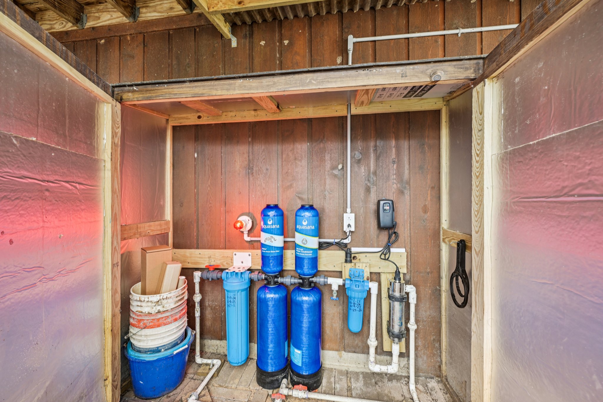 Lakeview Dr-S2101-038.jpg